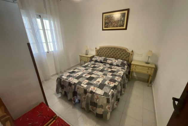 Segunda mano - Apartamento / piso -
Torrevieja - La Mata