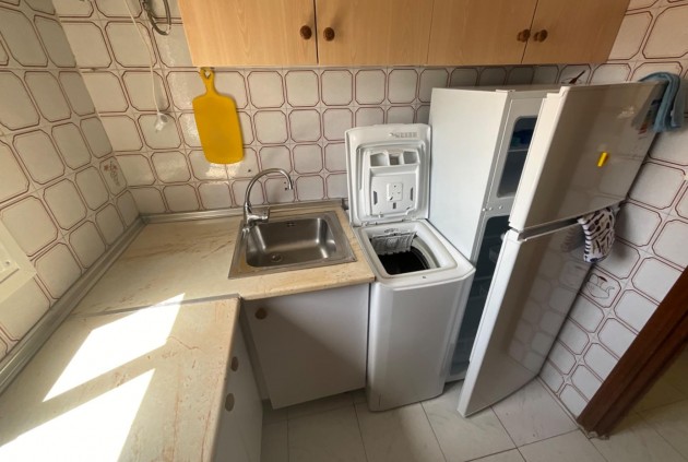 Segunda mano - Apartamento / piso -
Torrevieja - La Mata