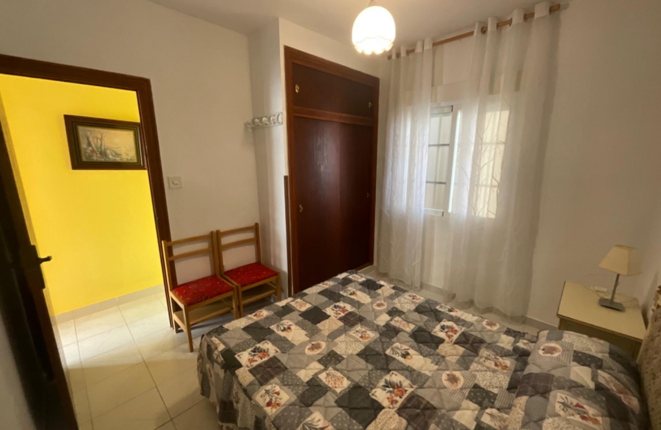 Segunda mano - Apartamento / piso -
Torrevieja - La Mata