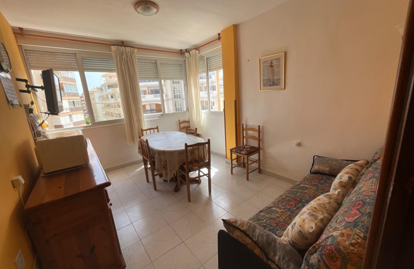 Segunda mano - Apartamento / piso -
Torrevieja - La Mata