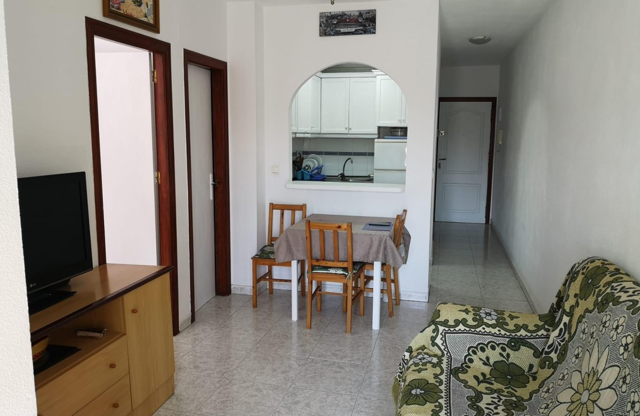 Resale - Apartment / flat -
Torrevieja - Estacion de autobuses