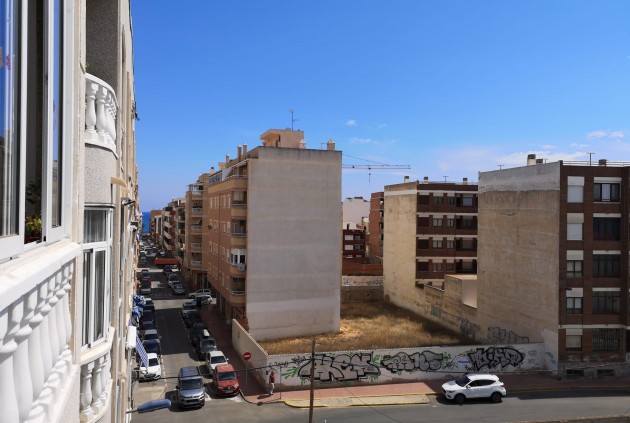 Resale - Apartment / flat -
Torrevieja - Estacion de autobuses