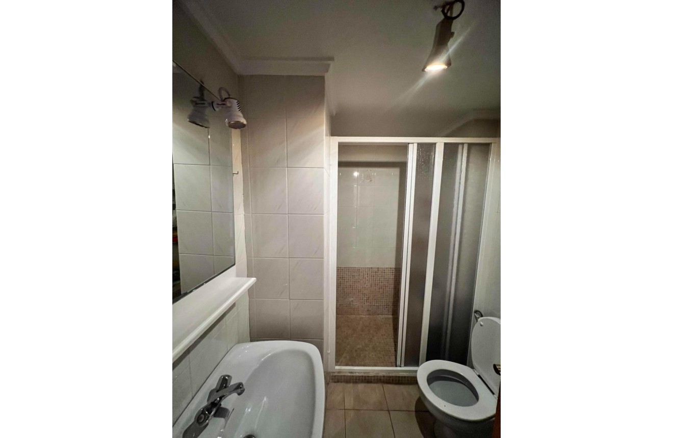 Tweedehands - Appartement / flat -
Torrevieja - Acequion