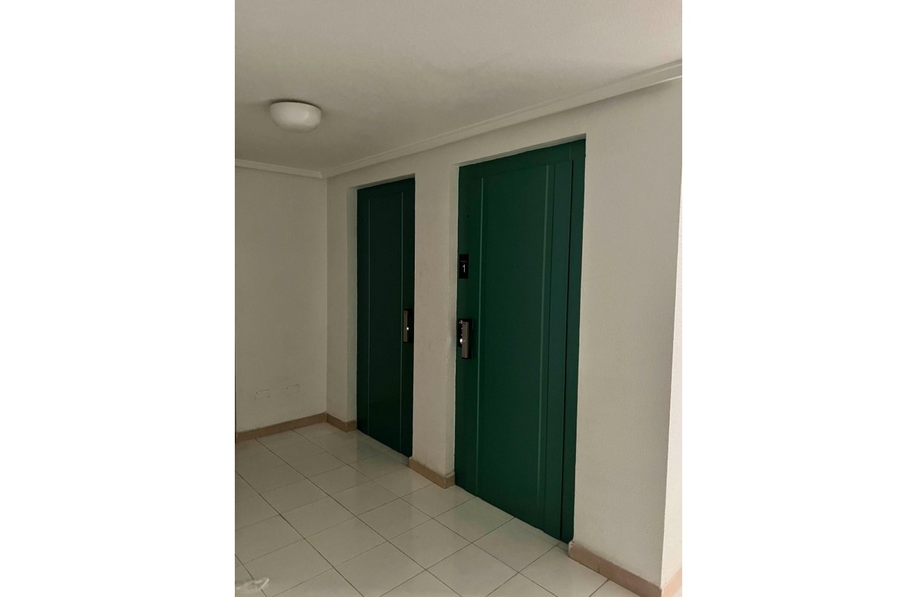 Resale - Apartment / flat -
Torrevieja - Acequion