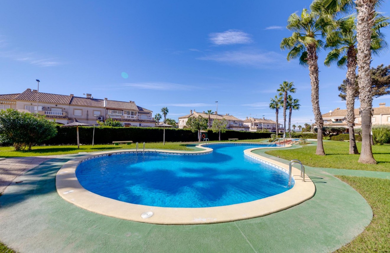 Aus zweiter Hand - Bungalow -
Torrevieja - Aguas Nuevas 2