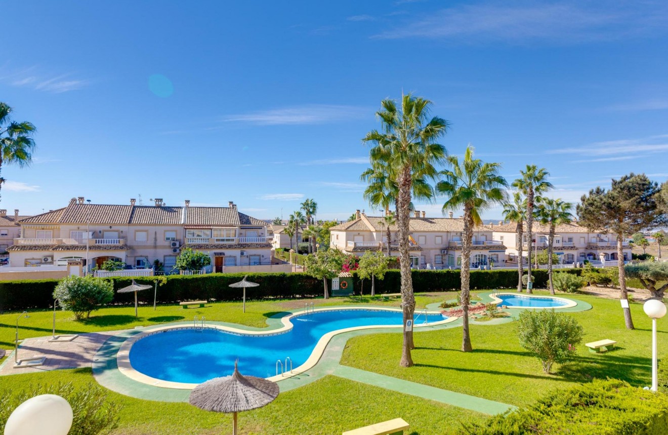 Aus zweiter Hand - Bungalow -
Torrevieja - Aguas Nuevas 2