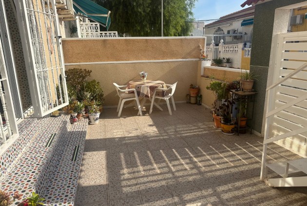 Resale - Chalet -
Torrevieja - Costa Blanca