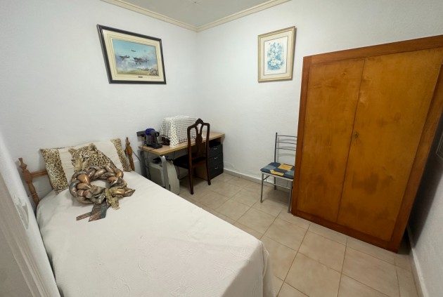 Resale - Chalet -
Torrevieja - Costa Blanca