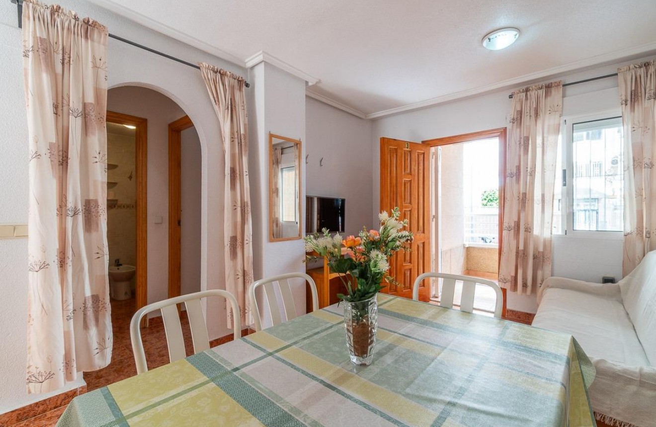 Resale - Apartment / flat -
Torrevieja - Nueva Torrevieja