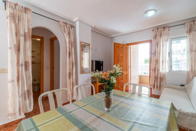 Resale - Apartment / flat -
Torrevieja - Nueva Torrevieja