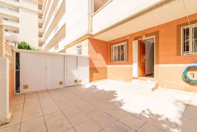 Resale - Apartment / flat -
Torrevieja - Nueva Torrevieja