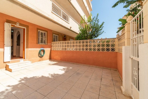 Resale - Apartment / flat -
Torrevieja - Nueva Torrevieja