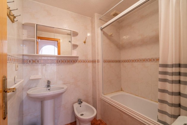 Aus zweiter Hand - Wohnung -
Torrevieja - Nueva Torrevieja