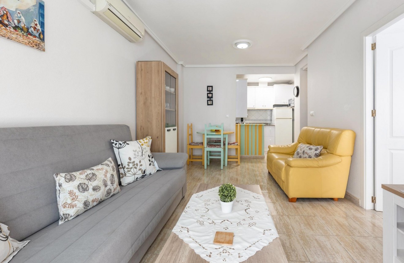 D'occasion - Appartement -
Torrevieja - Estacion de autobuses