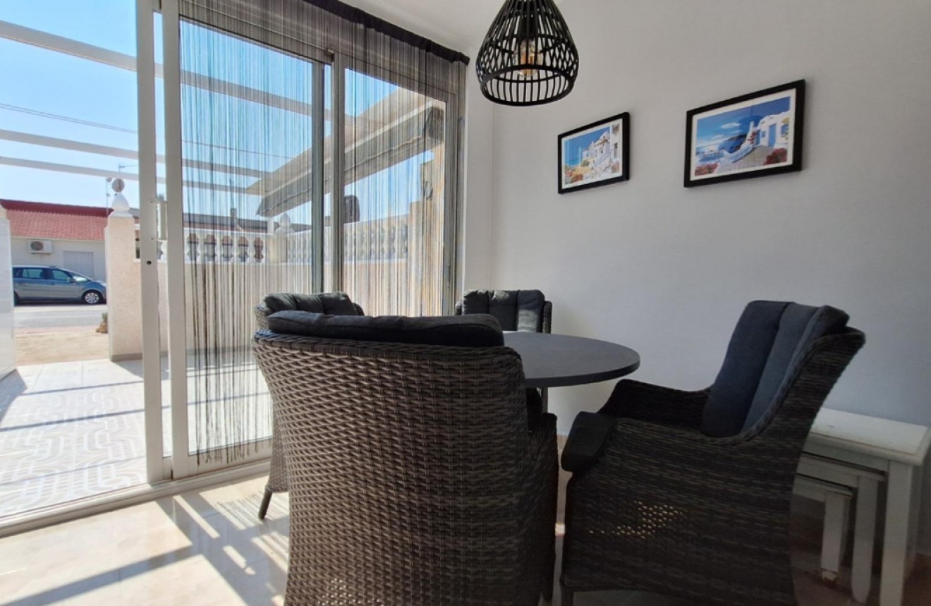 Z drugiej ręki - Bungalow -
Torrevieja - Costa Blanca