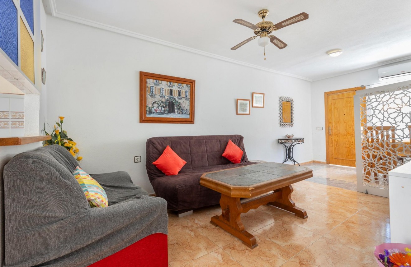 Aus zweiter Hand - Bungalow -
Torrevieja - El Limonar