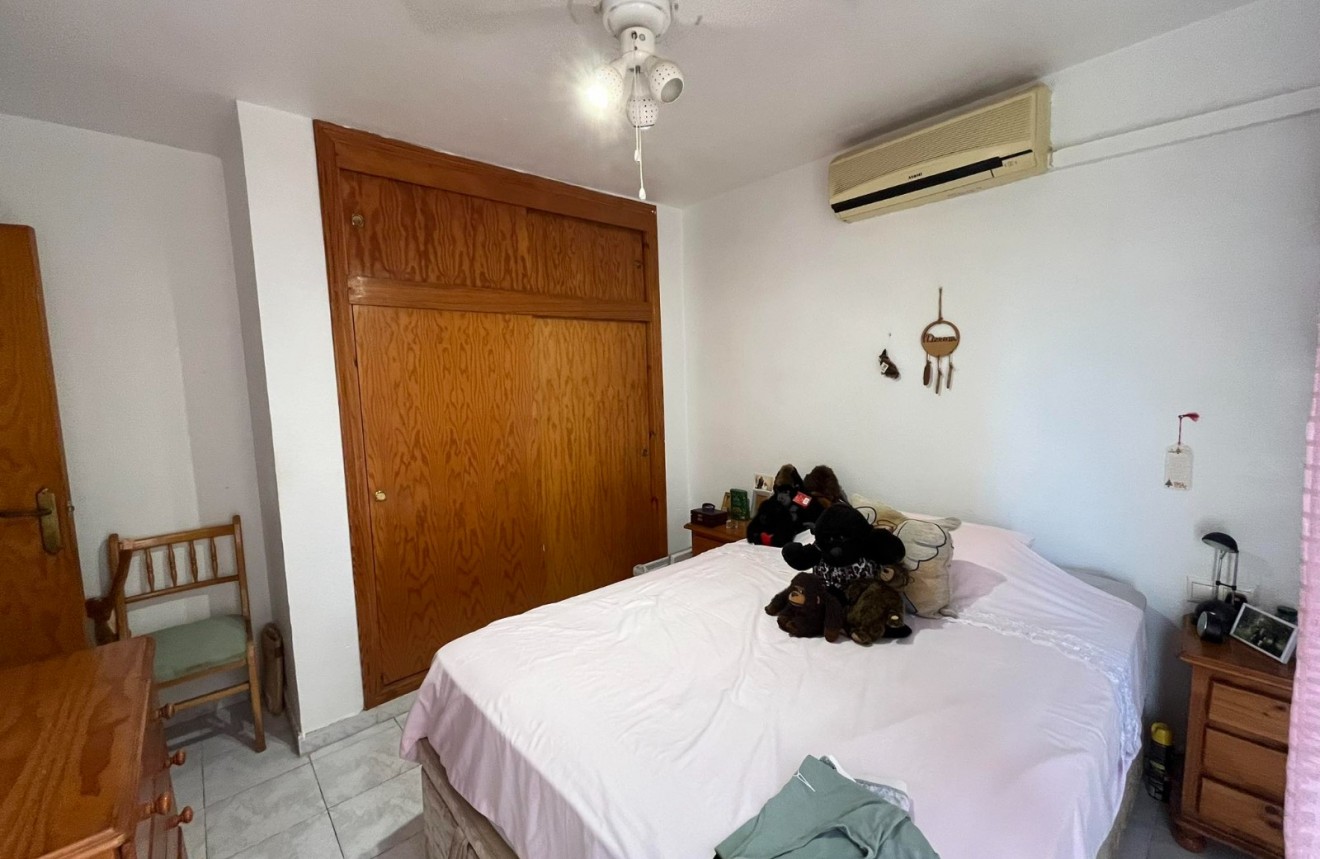 Tweedehands - Appartement / flat -
Torrevieja - Costa Blanca