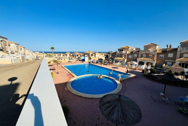 Resale - Chalet -
Torrevieja - Costa Blanca