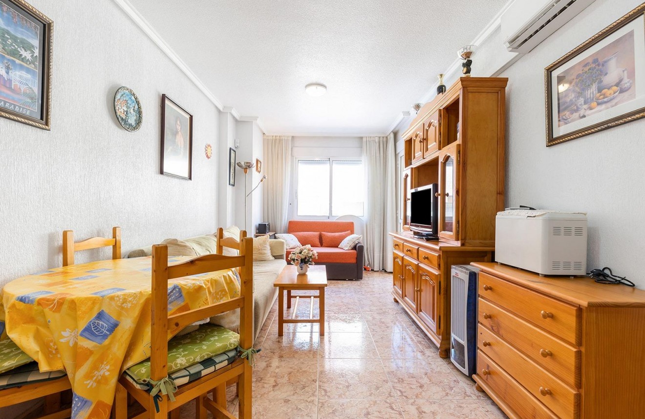 D'occasion - Appartement -
Torrevieja - Estacion de autobuses