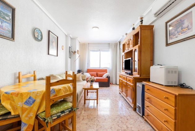 Tweedehands - Appartement / flat -
Torrevieja - Estacion de autobuses