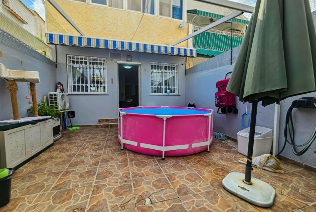 Segunda mano - Bungalow -
Torrevieja - Costa Blanca