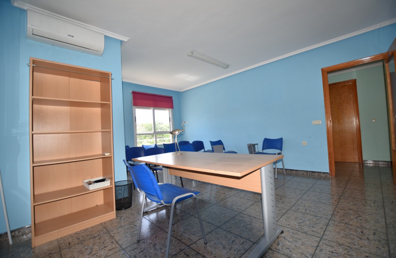 D'occasion - Appartement -
Rojales - Inland