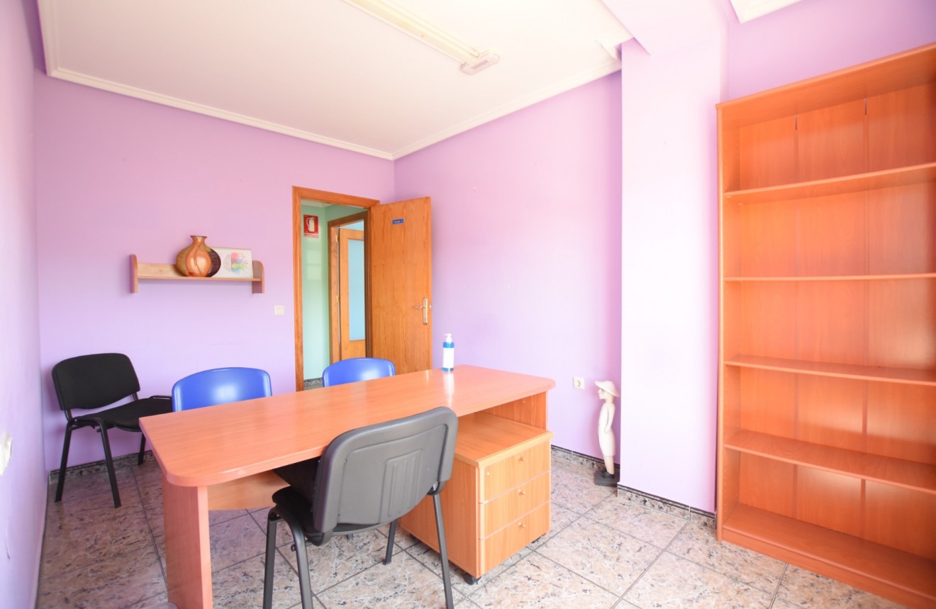 D'occasion - Appartement -
Rojales - Inland