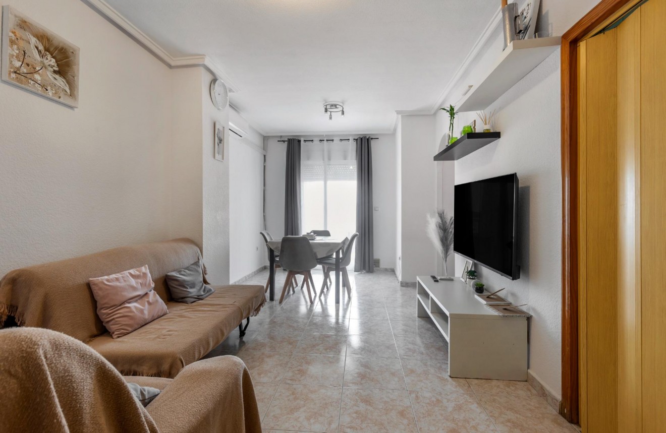 Aus zweiter Hand - Wohnung -
Torrevieja - Nueva Torrevieja