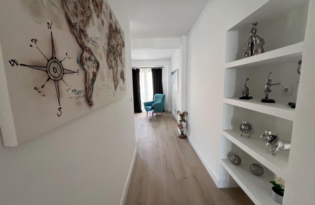 Tweedehands - Appartement / flat -
Dolores - Centro