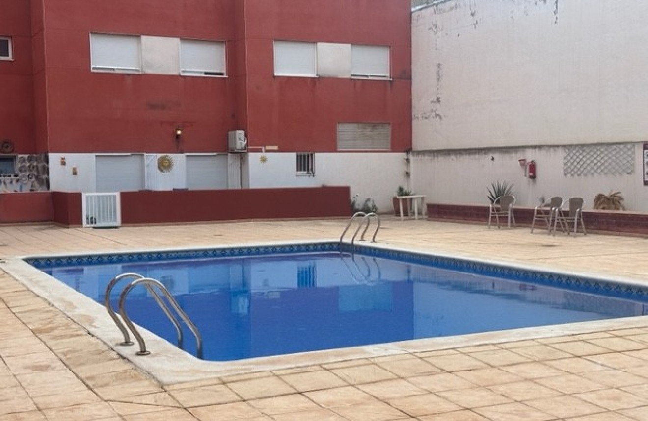 Resale - Apartment / flat -
Almoradí - Inland