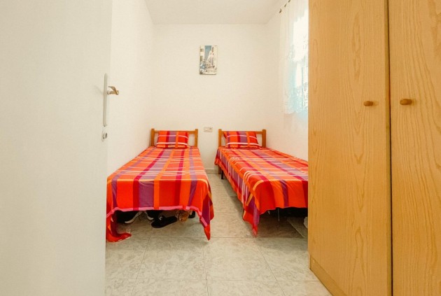 Resale - Apartment / flat -
Torrevieja - Estacion de autobuses