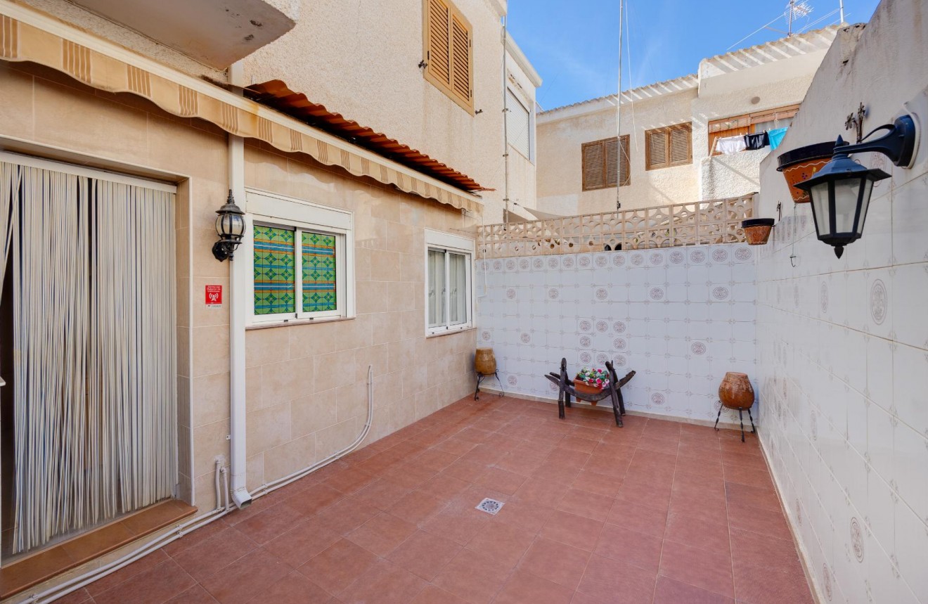 D'occasion - Bungalow -
Torrevieja - Costa Blanca