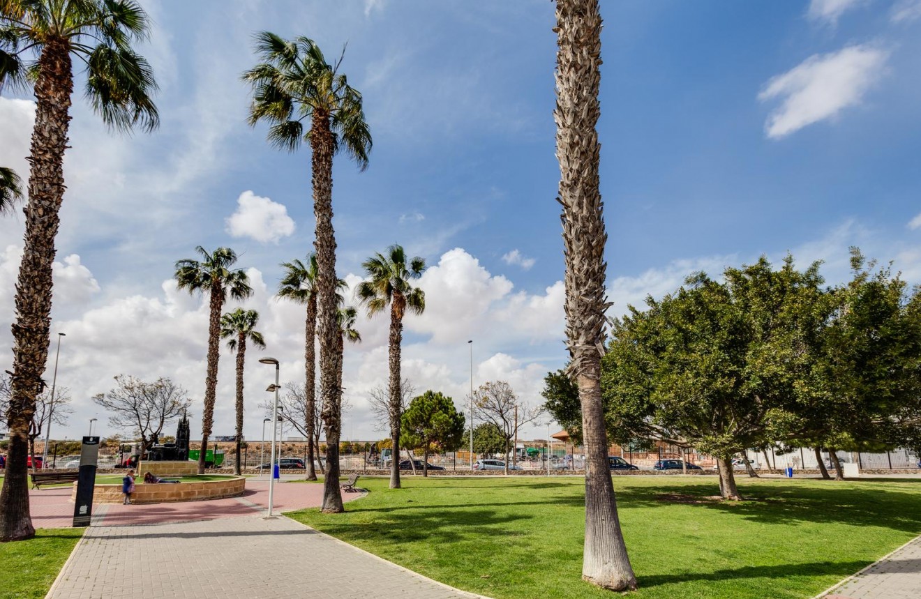 Segunda mano - Bungalow -
Torrevieja - Costa Blanca