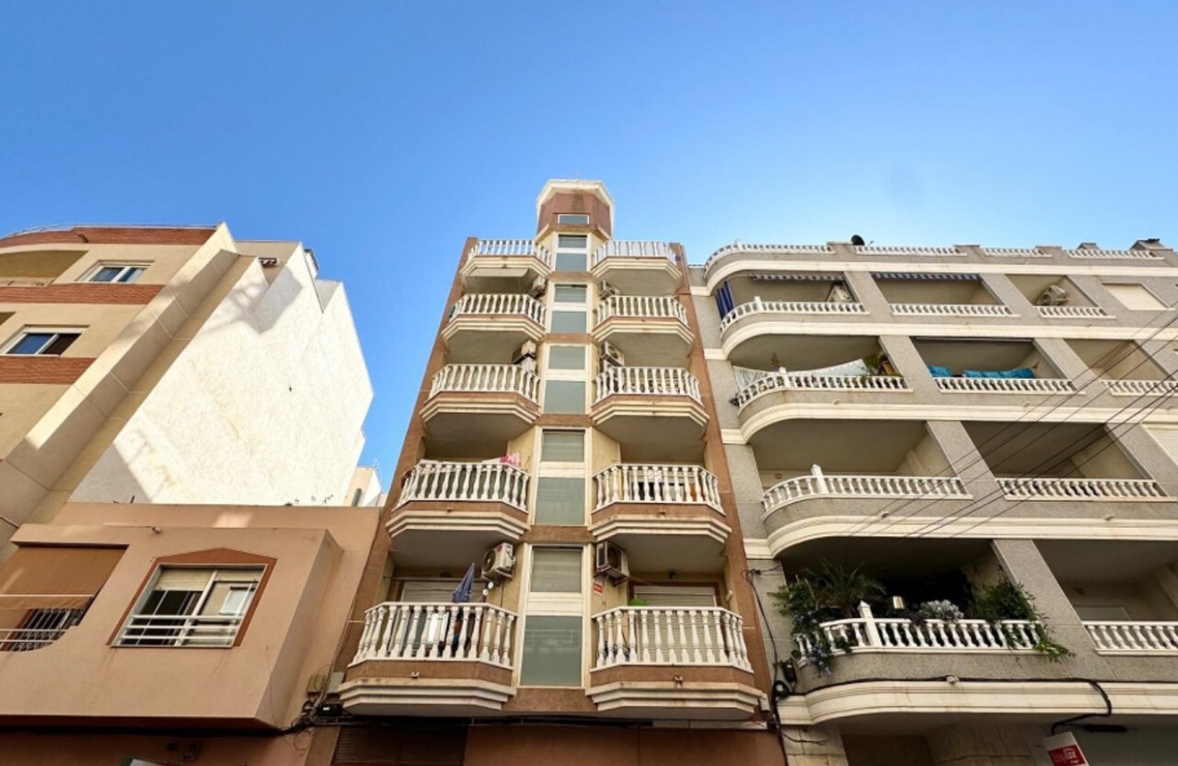 Resale - Apartment / flat -
Torrevieja - Costa Blanca