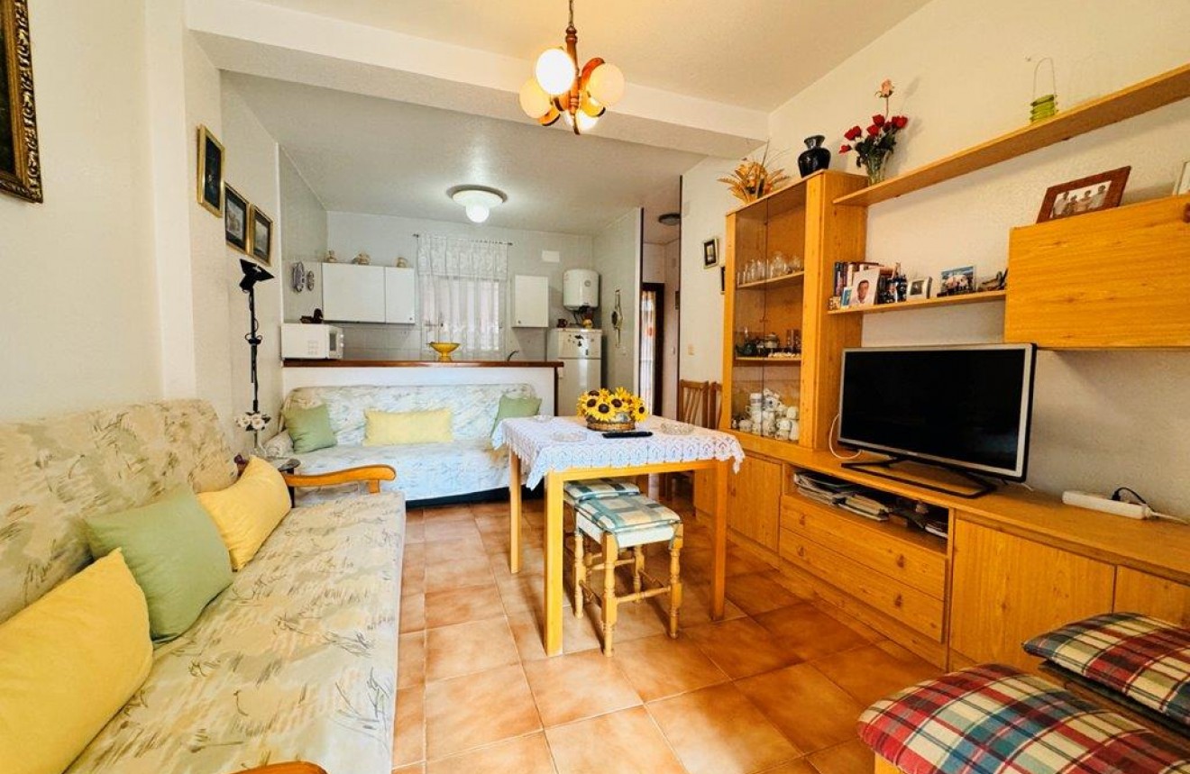 Aus zweiter Hand - Wohnung -
La Mata - Costa Blanca