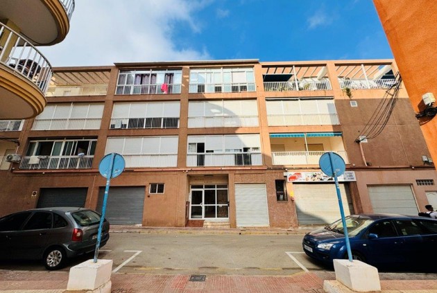 Segunda mano - Apartamento / piso -
La Mata - Costa Blanca