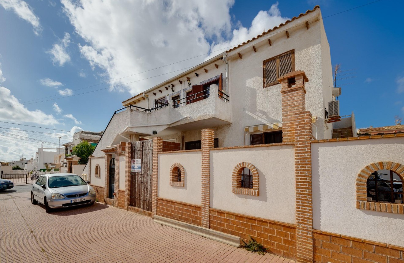 Resale - Bungalow -
Torrevieja - Los Frutales