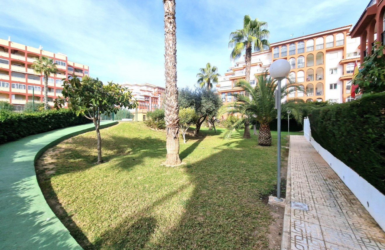 Aus zweiter Hand - Wohnung -
Torrevieja - Torreblanca