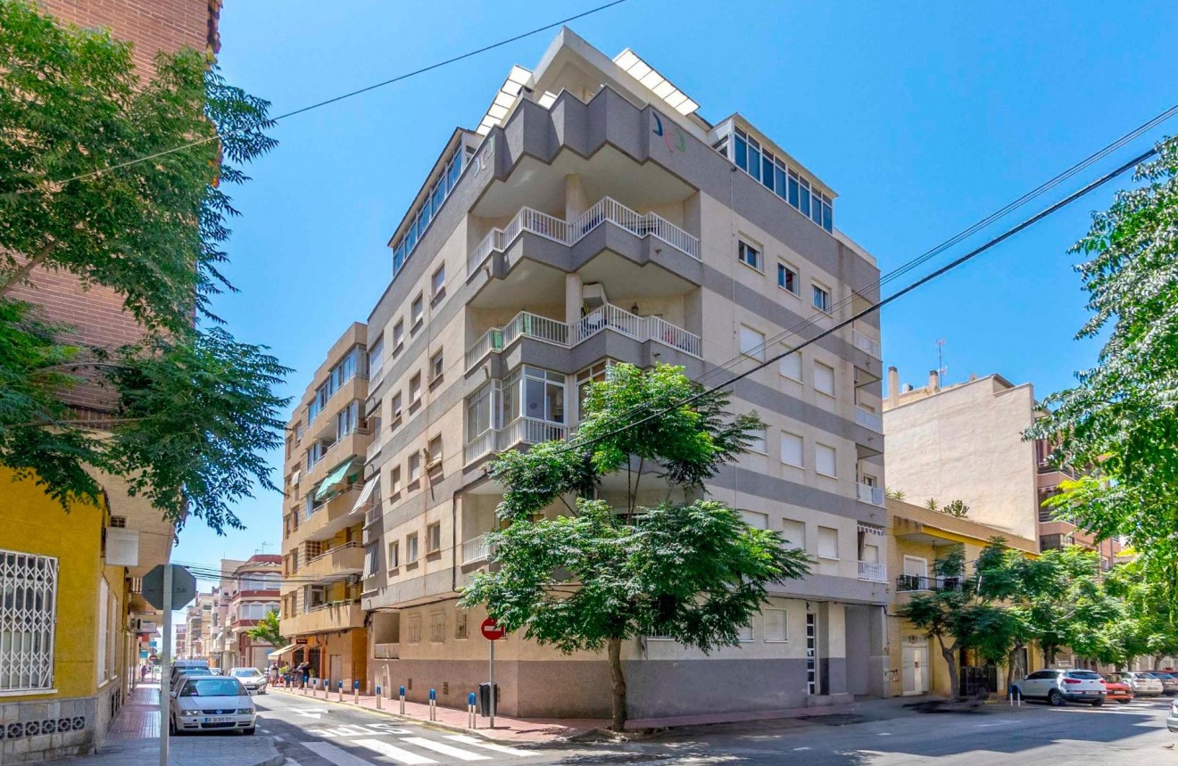 Resale - Penthouse -
Torrevieja - Centro