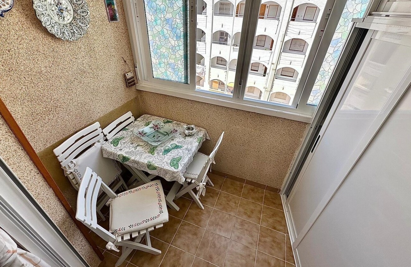 Resale - Apartment / flat -
Torrevieja - Costa Blanca