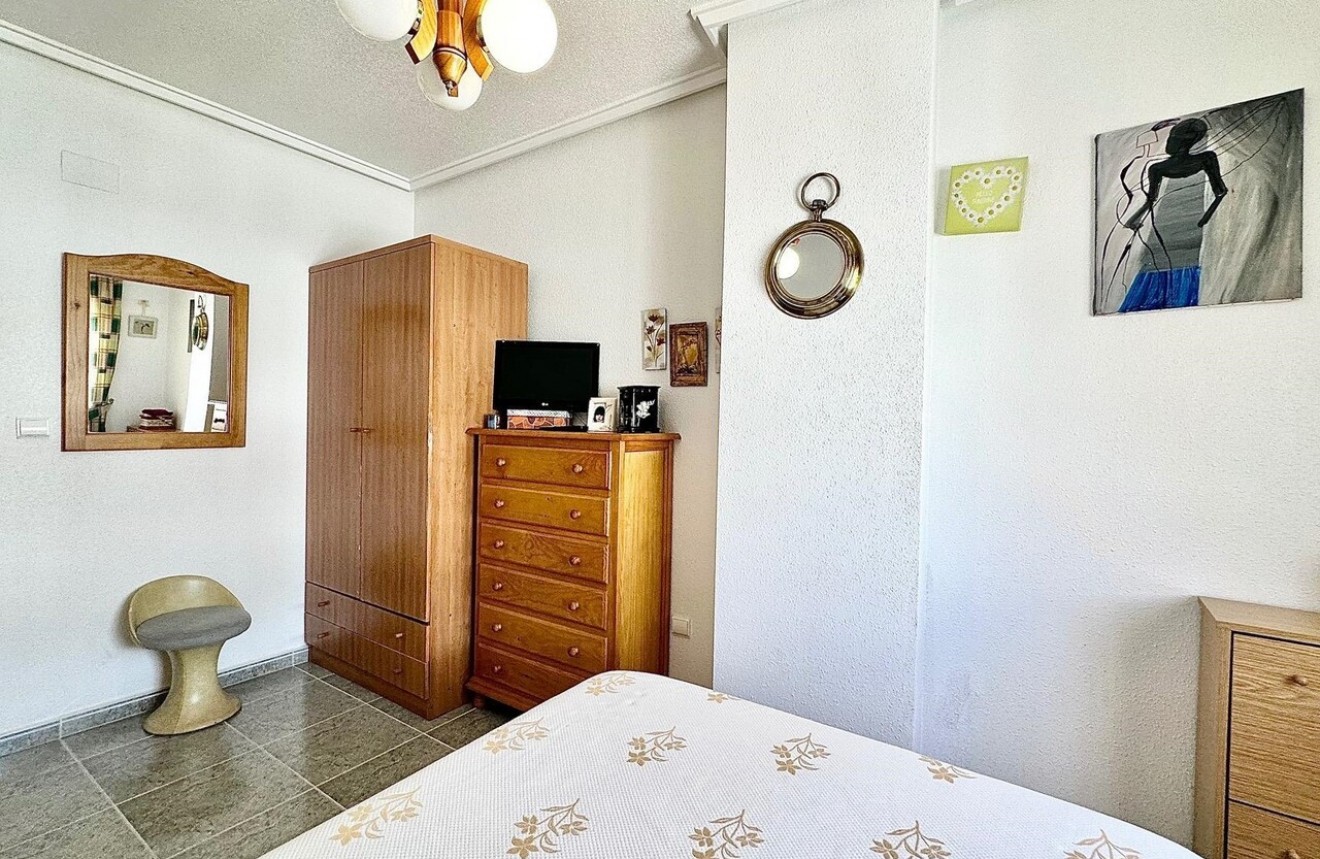 Resale - Apartment / flat -
Torrevieja - Costa Blanca