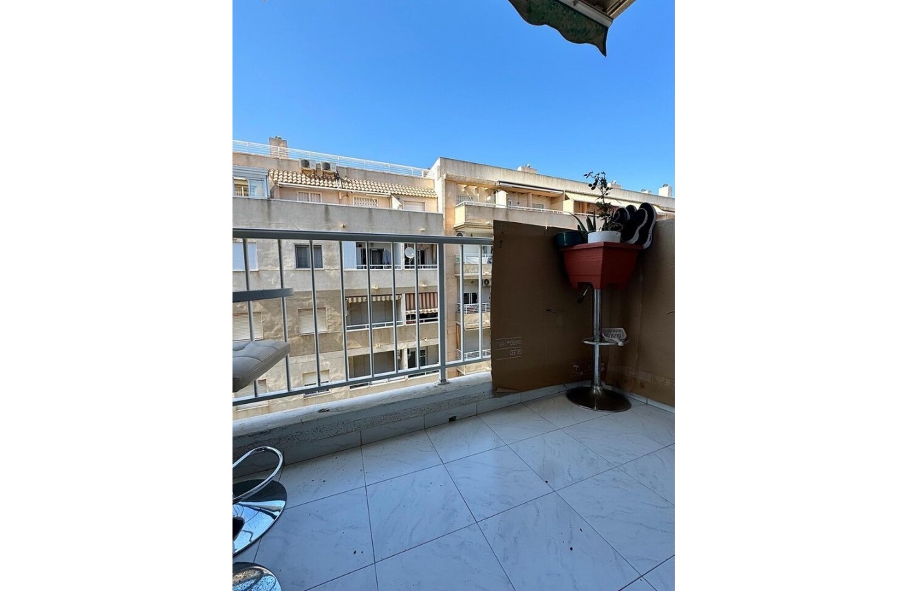 Resale - Apartment / flat -
Torrevieja - Costa Blanca