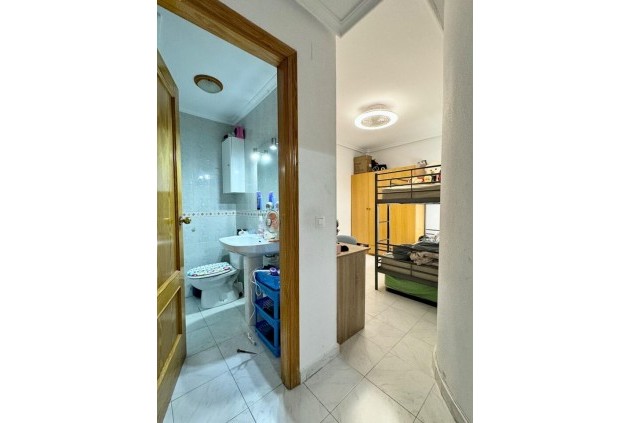 Tweedehands - Appartement / flat -
Torrevieja - Costa Blanca