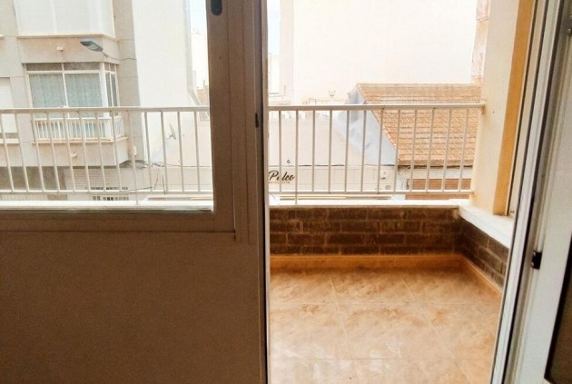 Tweedehands - Appartement / flat -
Torrevieja - DOWNTOWN