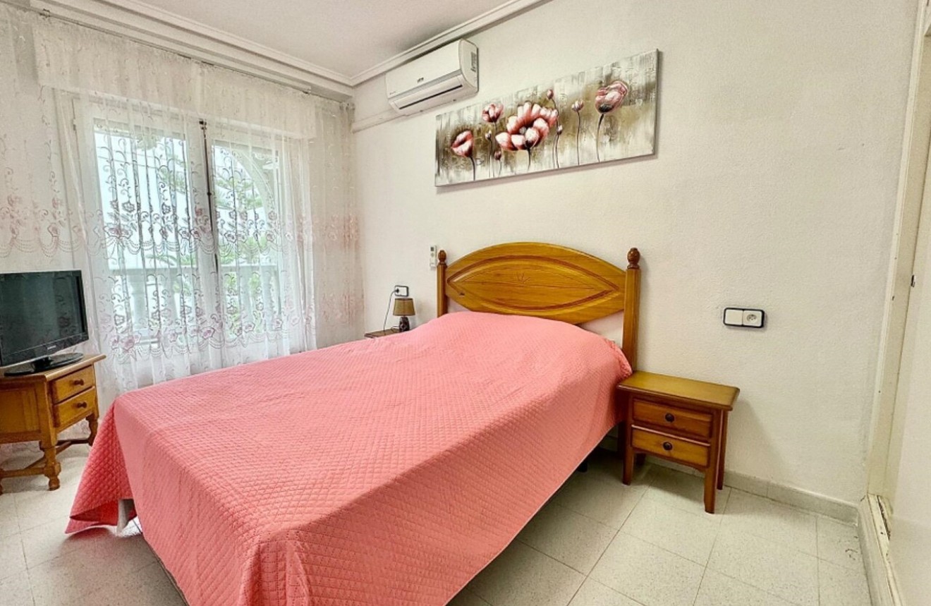 Segunda mano - Apartamento / piso -
Torrevieja - Costa Blanca