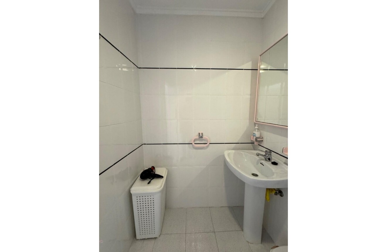 Tweedehands - Appartement / flat -
Torrevieja - Costa Blanca