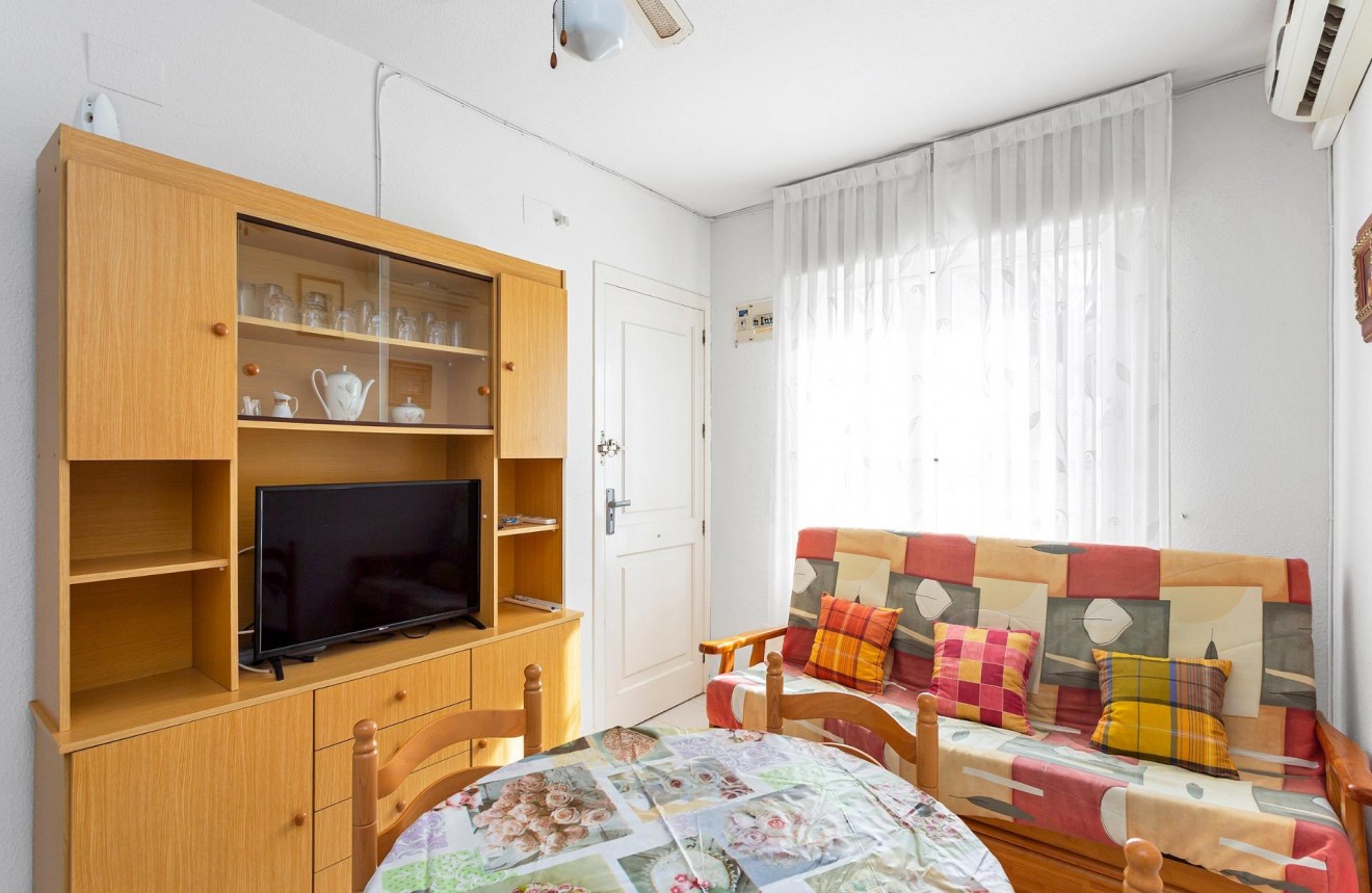 Tweedehands - Appartement / flat -
Torrevieja - Lago Jardin