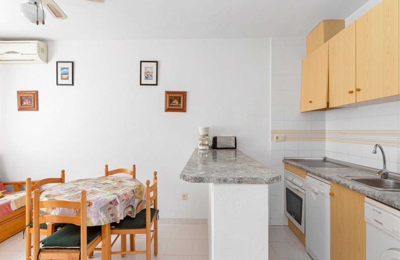 Tweedehands - Appartement / flat -
Torrevieja - Lago Jardin