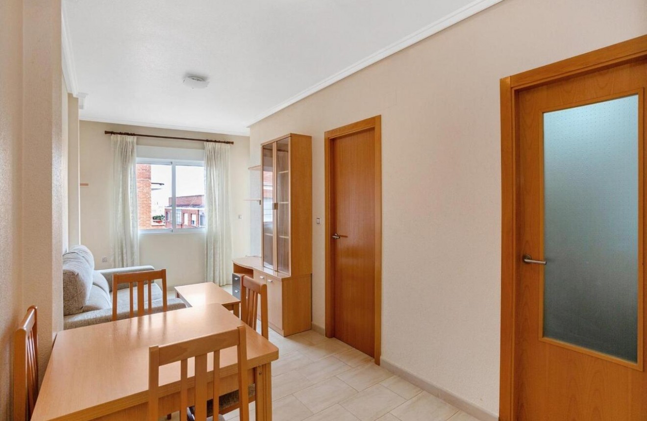 Segunda mano - Apartamento / piso -
Torrevieja - Costa Blanca