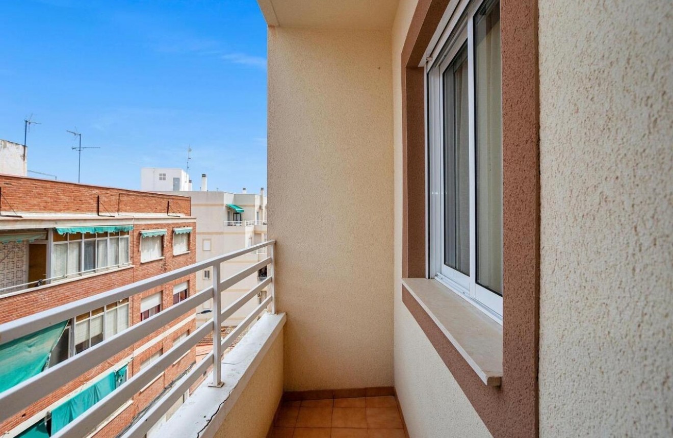 Segunda mano - Apartamento / piso -
Torrevieja - Costa Blanca